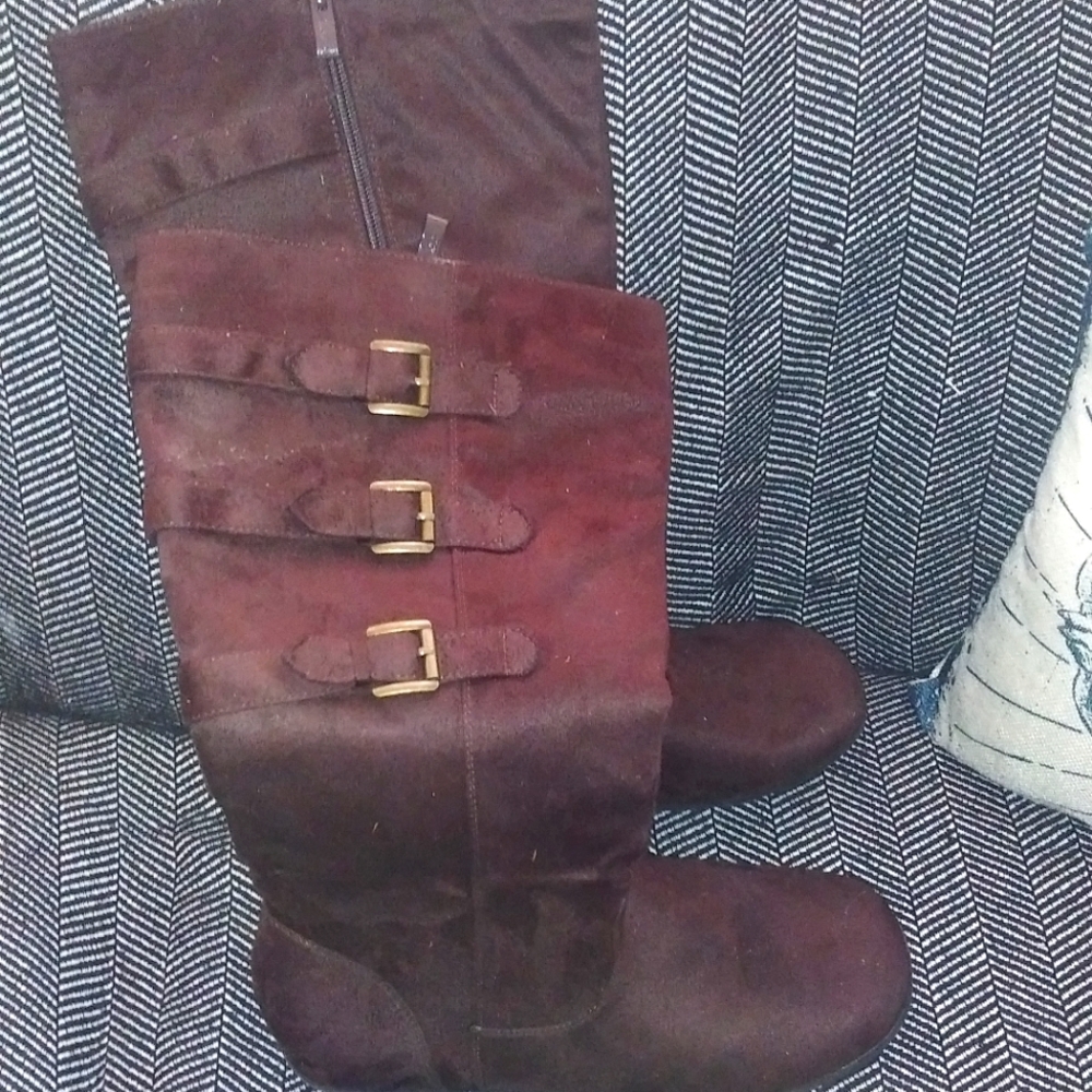 Faux suede boots/ mid calf/ zipper